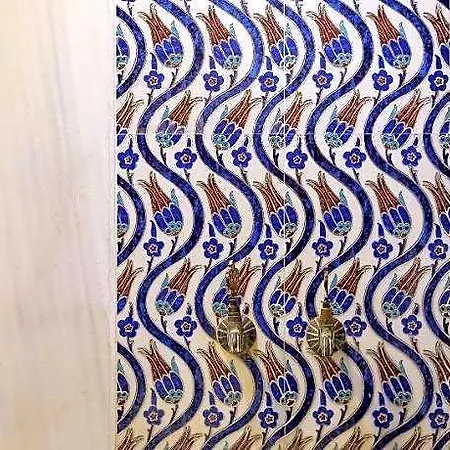 מלון Atro